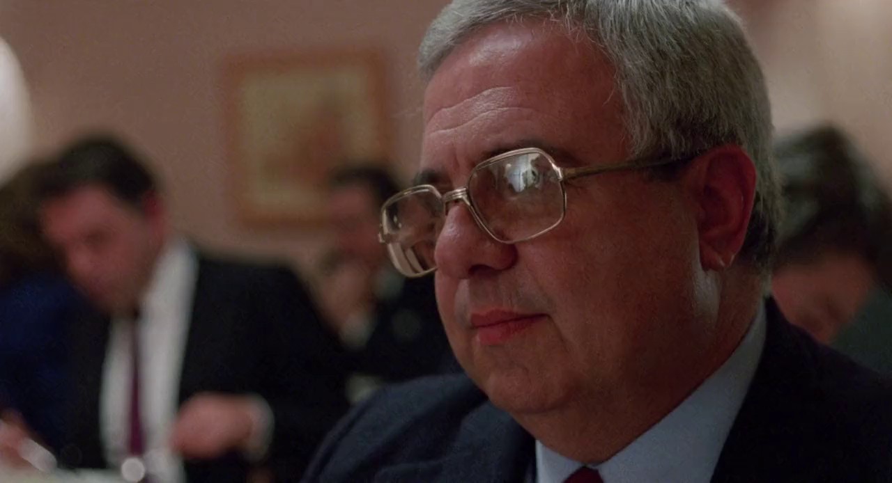 Slugs (1988) BluRay Hindi + English 720p x264 AVC DD 2.0 ESub.mkv.0002